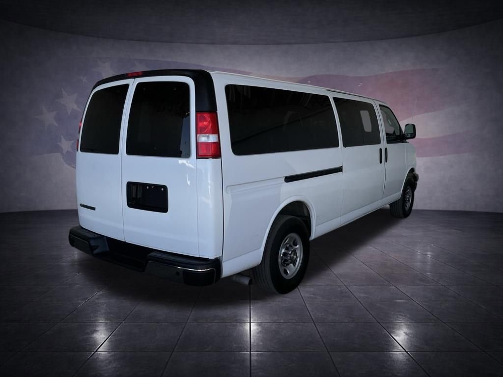 Used 2024 Chevrolet Express 3500 LT w/ LT Preferred Equipment Group image 5