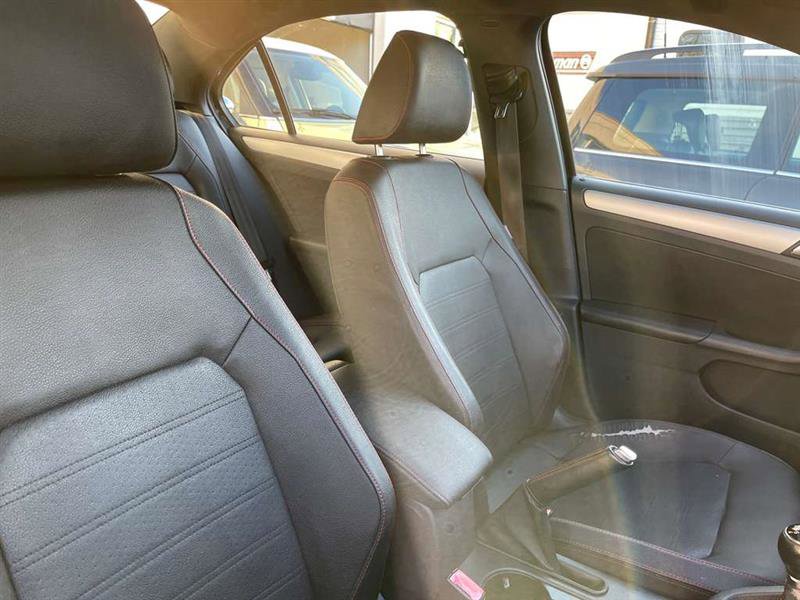 Used 2012 Volkswagen Jetta GLI Autobahn image 29