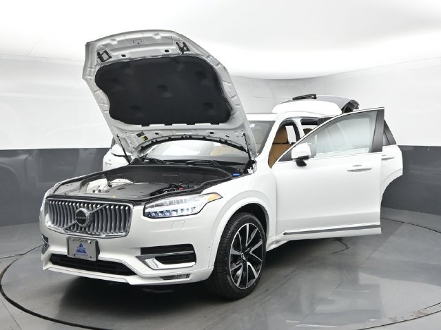 Used 2024 Volvo XC90 B6 Ultimate w/ Protection Package AWD/4WD image 54