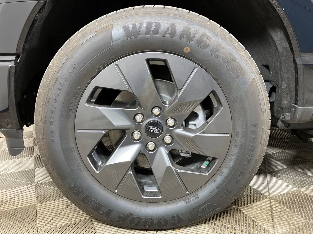 Certified 2025 Ford F150 Lightning Lariat image 11