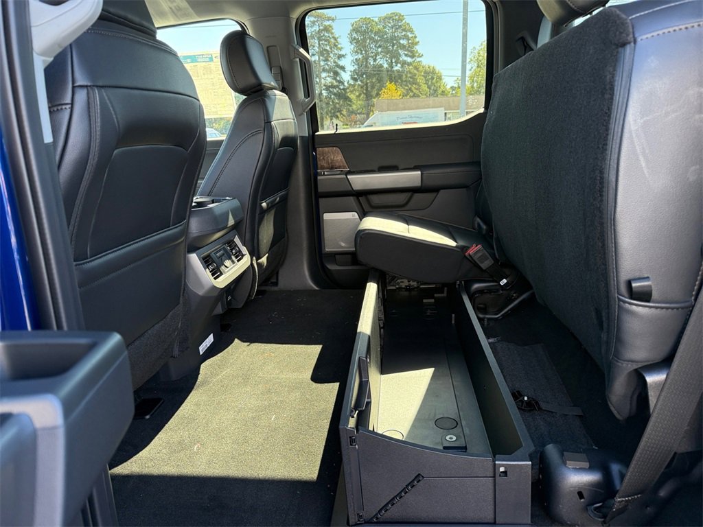 New 2026 Ford F250 Lariat w/ Chrome Package image 21