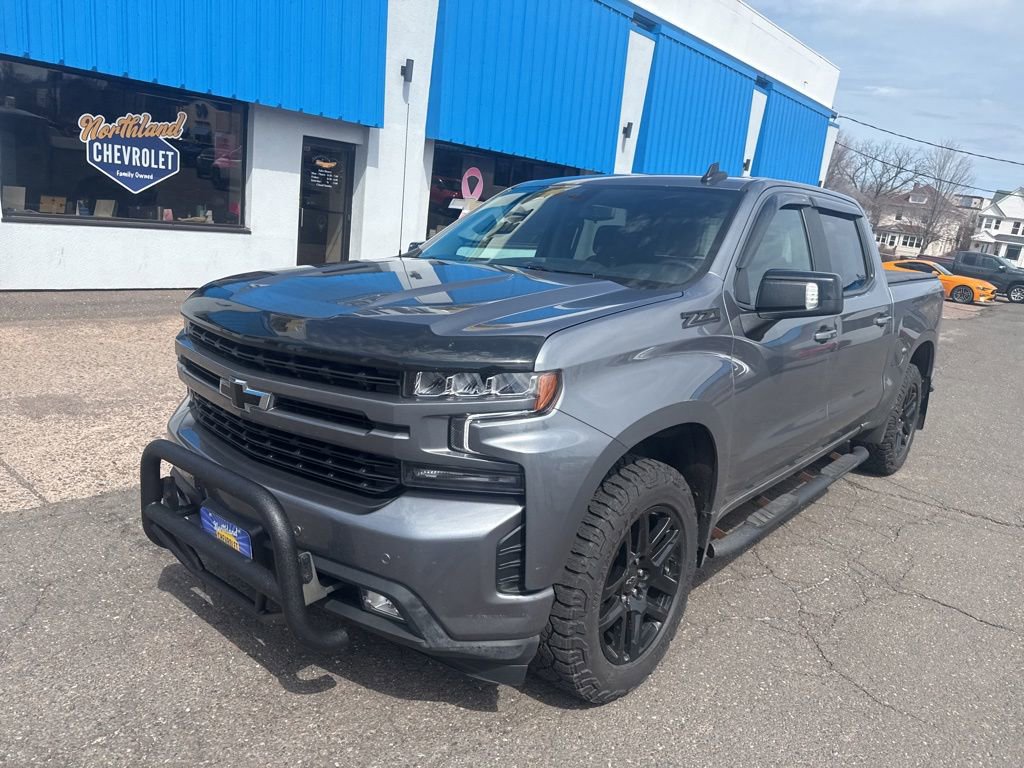 Certified 2022 Chevrolet Silverado 1500 RST w/ LPO, Blackout Package AWD/4WD image 2