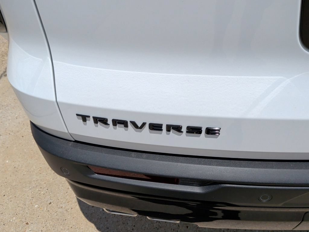 New 2026 Chevrolet Traverse LT w/ Midnight/Sport Edition FWD image 44