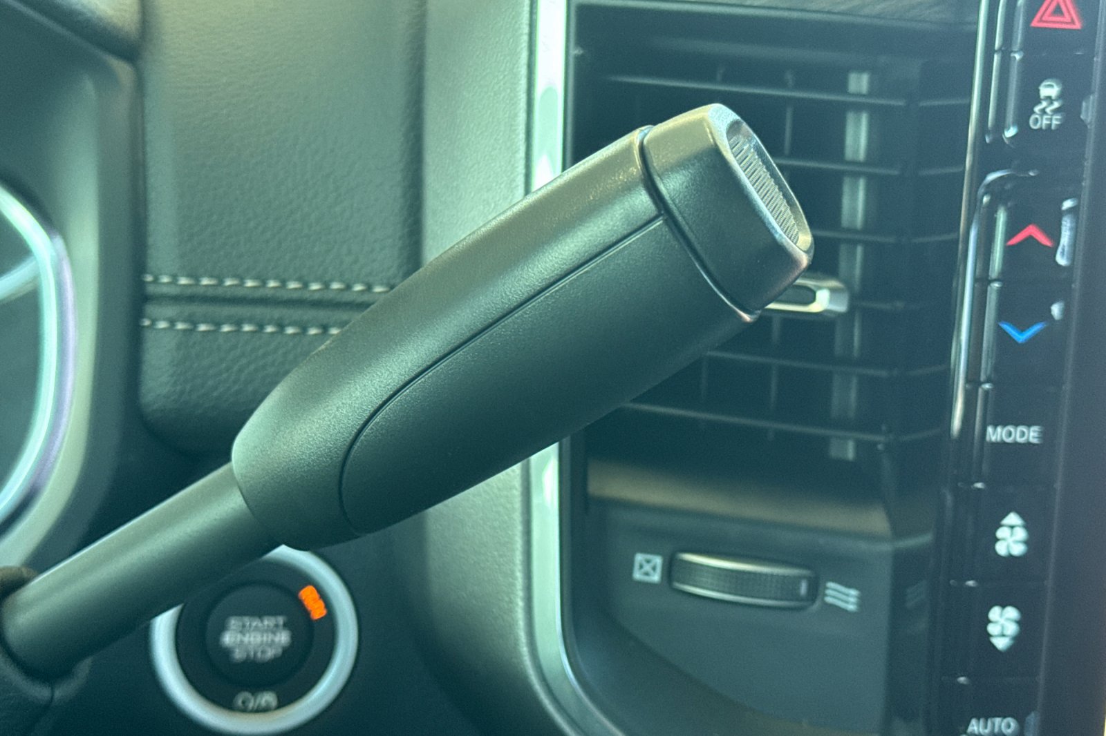New 2026 RAM 2500 Laramie AWD/4WD image 20
