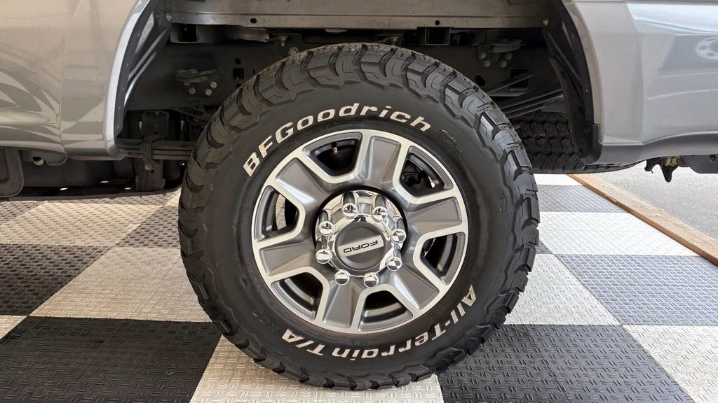 Used 2023 Ford F350 Lariat w/ Tow Technology Package AWD/4WD image 10