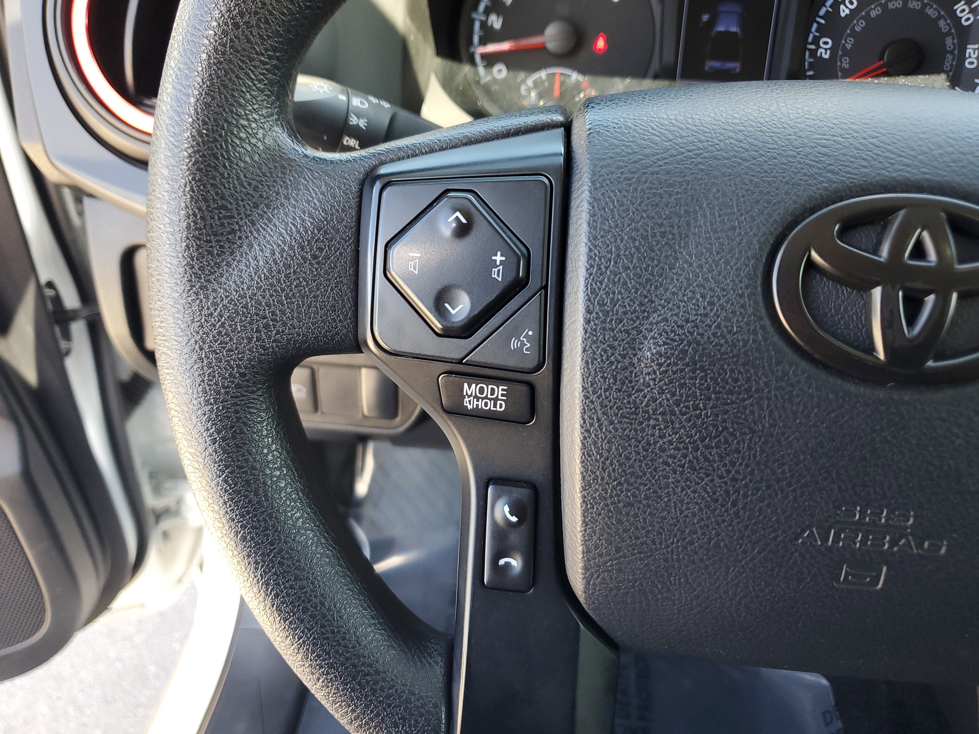 Used 2020 Toyota Tacoma SR image 19