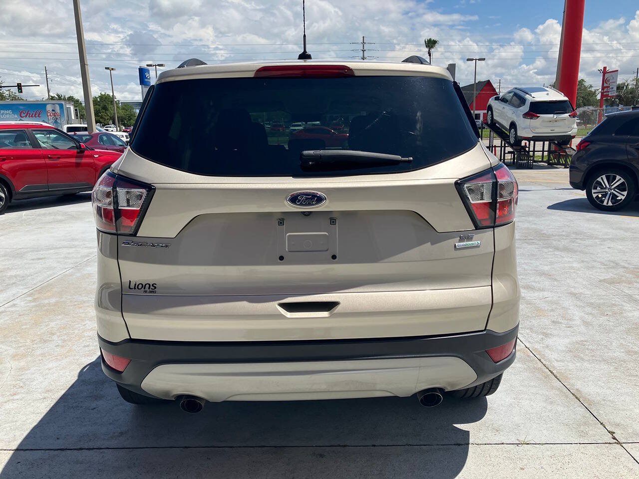 Used 2018 Ford Escape SE FWD image 7