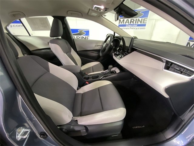 Used 2025 Toyota Corolla LE image 31