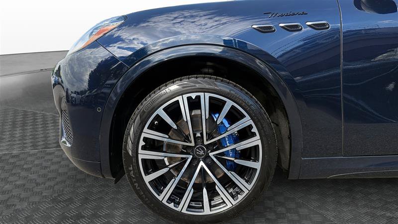 Used 2023 Maserati Grecale Modena AWD/4WD image 9