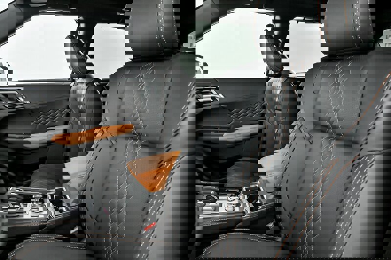 New 2025 Mitsubishi Outlander SEL image 14