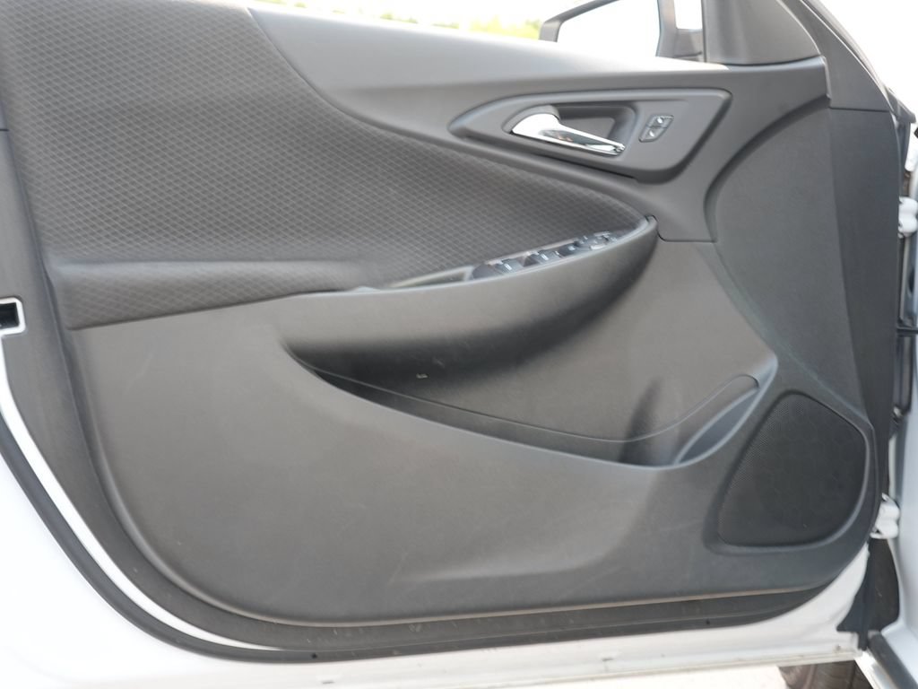 Used 2023 Chevrolet Malibu LT FWD image 13