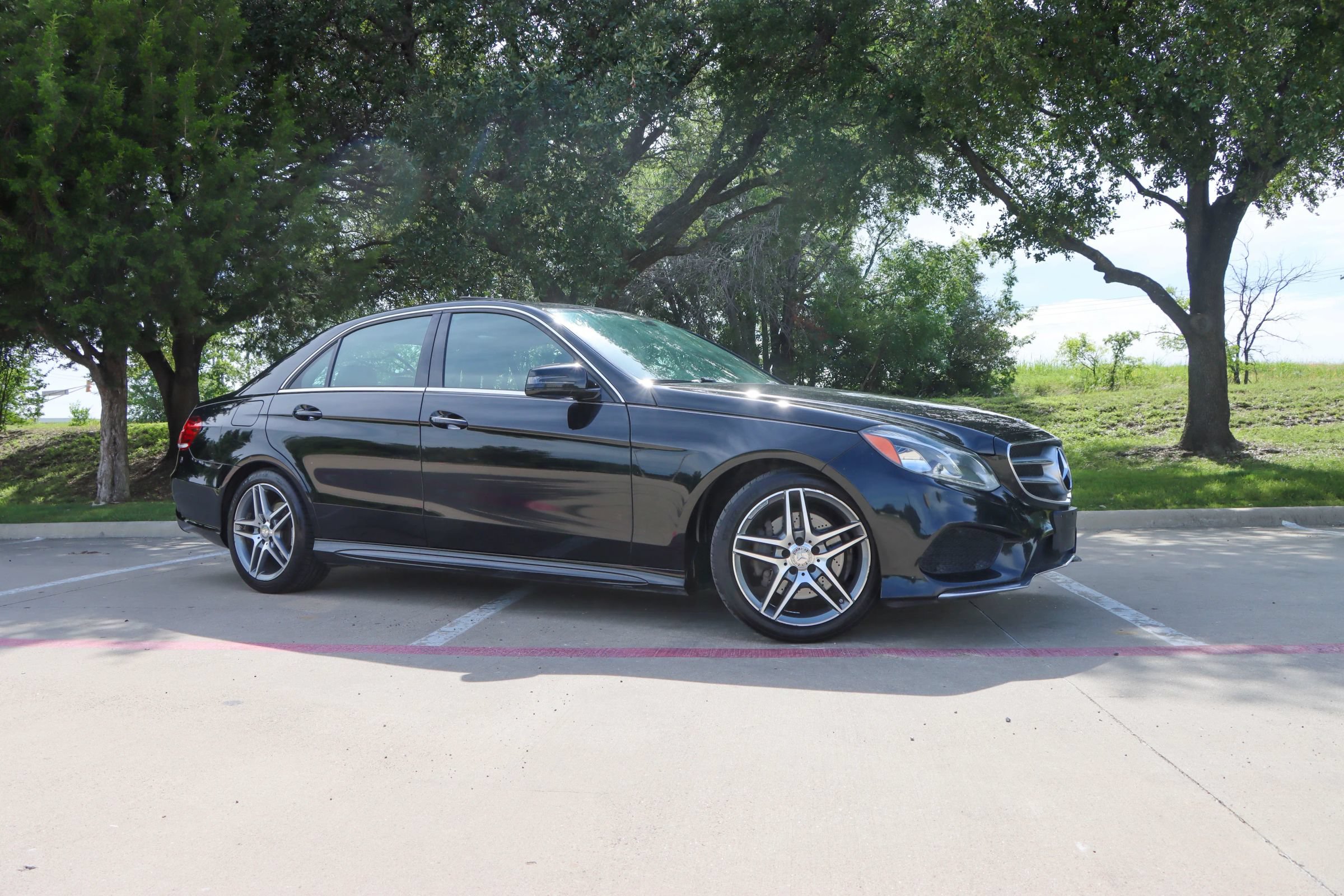 Used 2015 Mercedes-Benz E 350 4MATIC Sedan w/ Premium 1 Package image 1