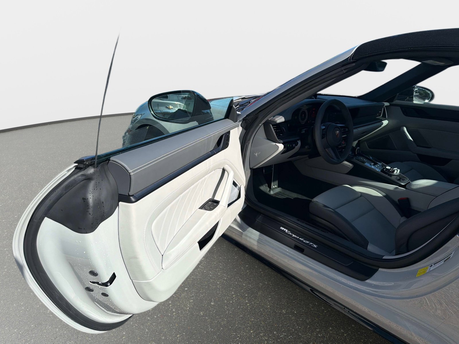 Used 2026 Porsche 911 Targa 4 GTS image 28