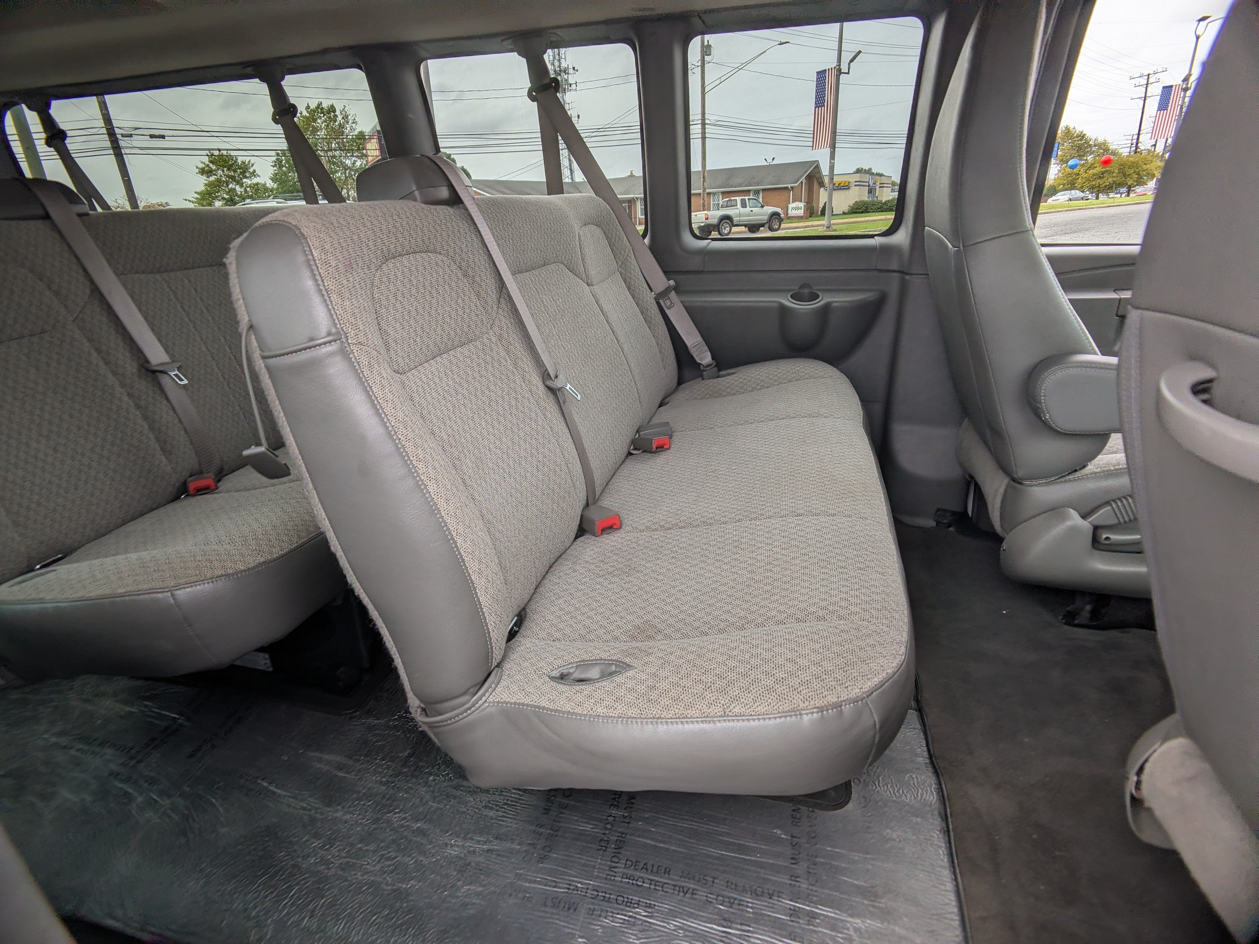 Used 2025 Chevrolet Express 3500 LT w/ LT Preferred Equipment Group RWD image 13