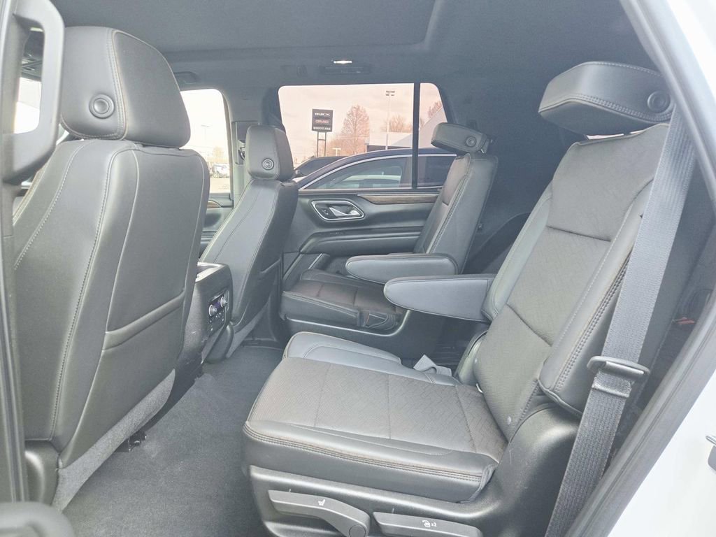 Used 2021 Chevrolet Tahoe High Country w/ Premium Package image 14