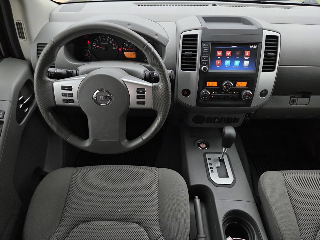 Used 2021 Nissan Frontier SV w/ Midnight Edition Floor Mats RWD image 10