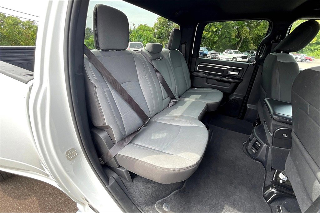 Used 2024 RAM 3500 Big Horn image 27