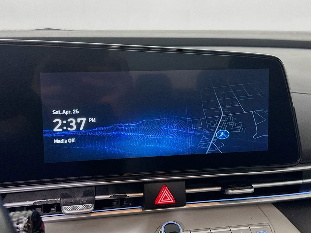 Used 2024 Hyundai Elantra Limited FWD image 26