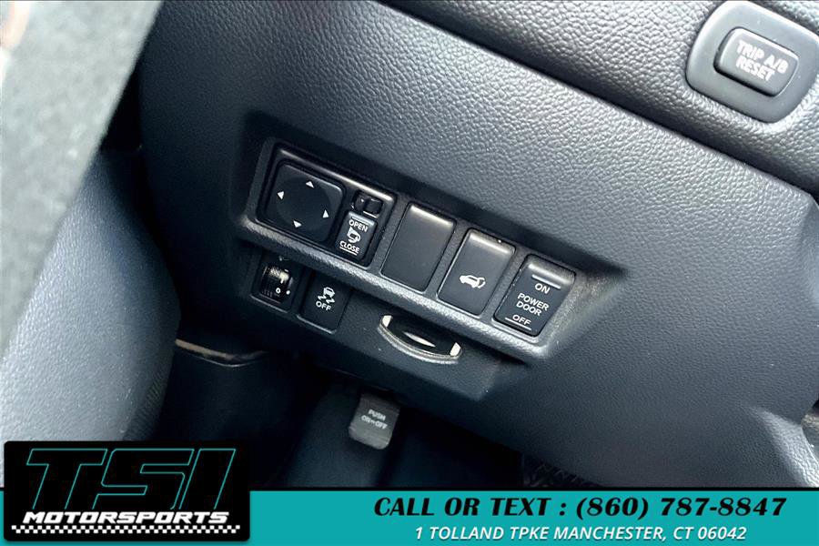 Used 2014 INFINITI QX70 AWD w/ Premium Package image 32