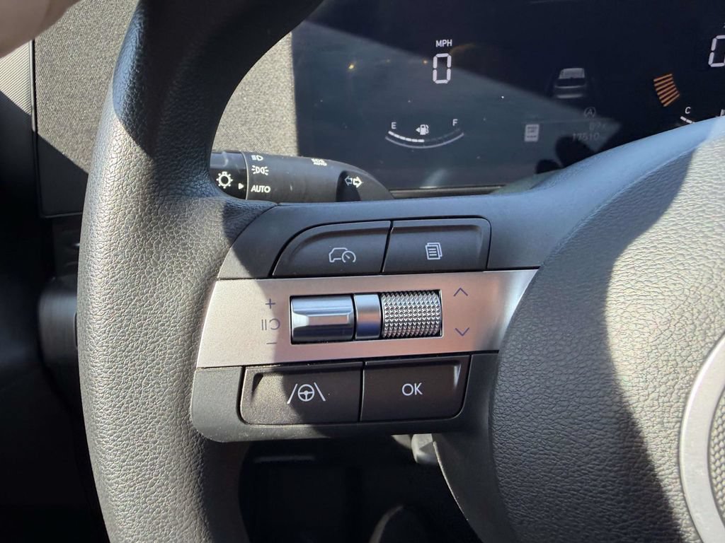 Used 2024 Hyundai Kona SE AWD/4WD image 34