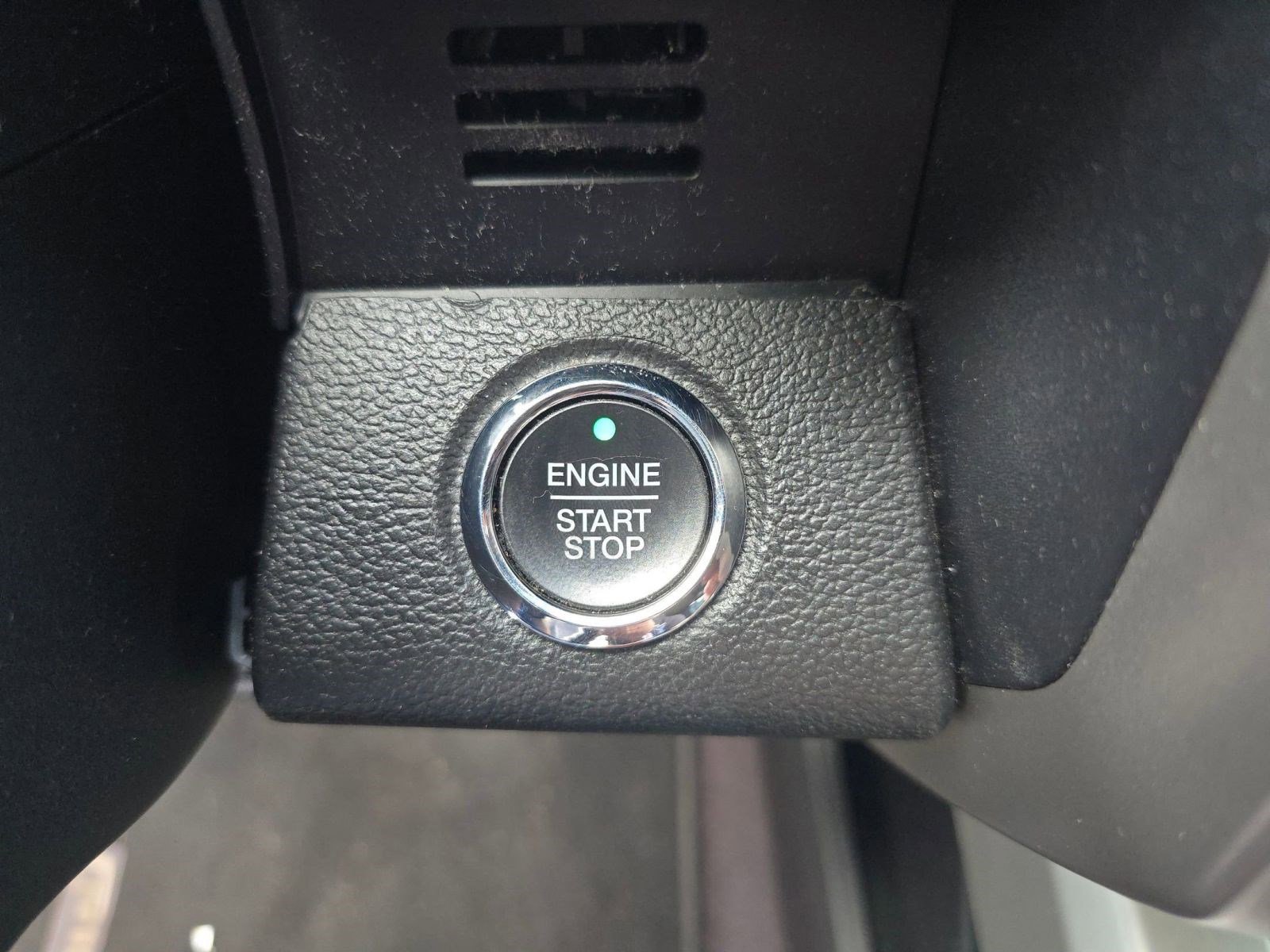 Used 2017 Ford F150 Lariat w/ Equipment Group 502A Luxury image 22