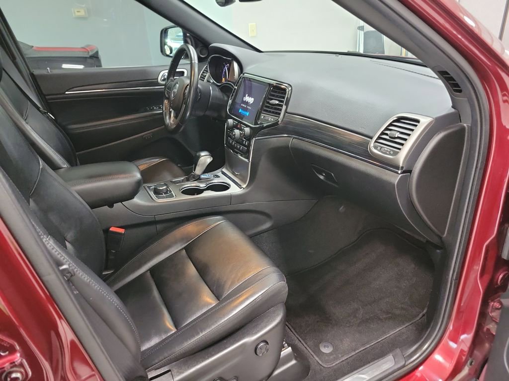 Used 2022 Jeep Grand Cherokee Limited image 25