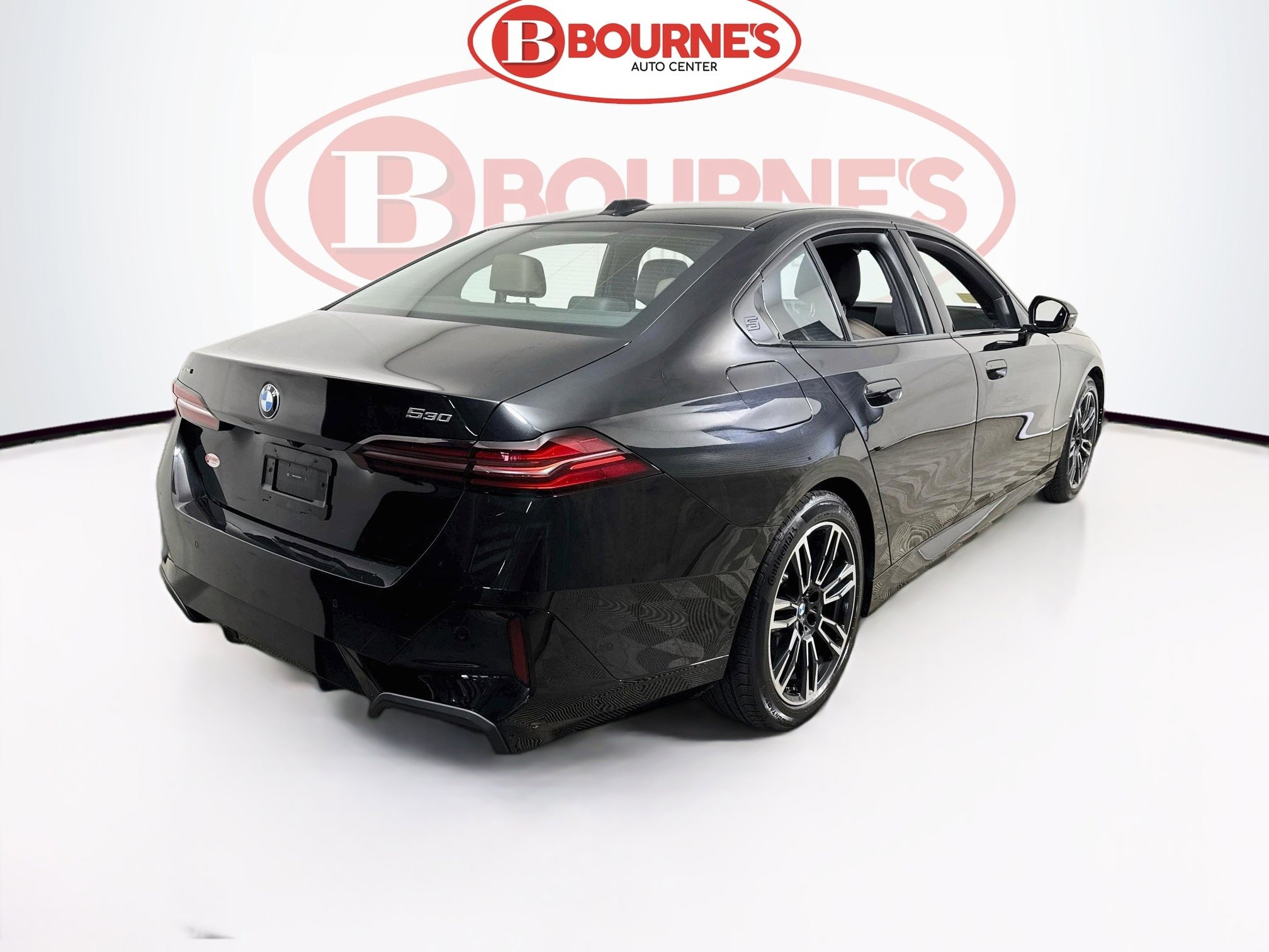 Used 2026 BMW 530i xDrive AWD/4WD image 12