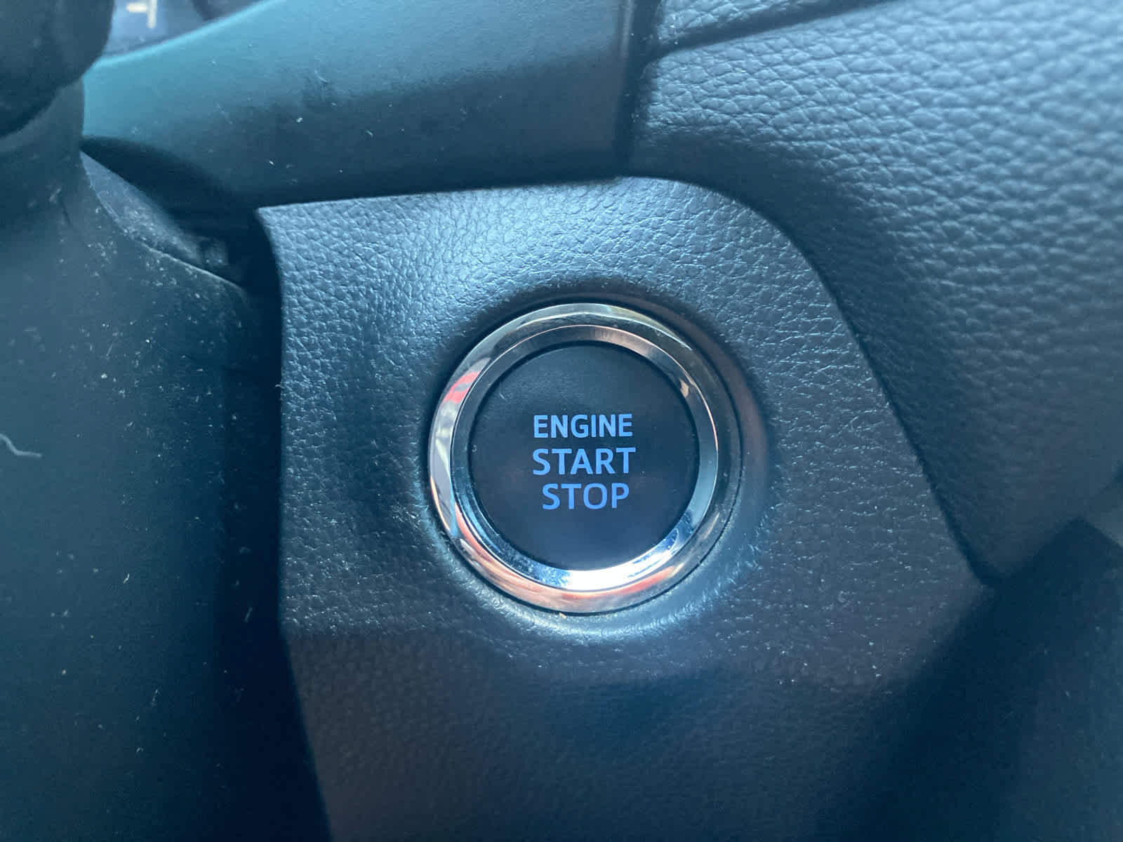 Used 2020 Toyota RAV4 TRD Off-Road AWD/4WD image 25