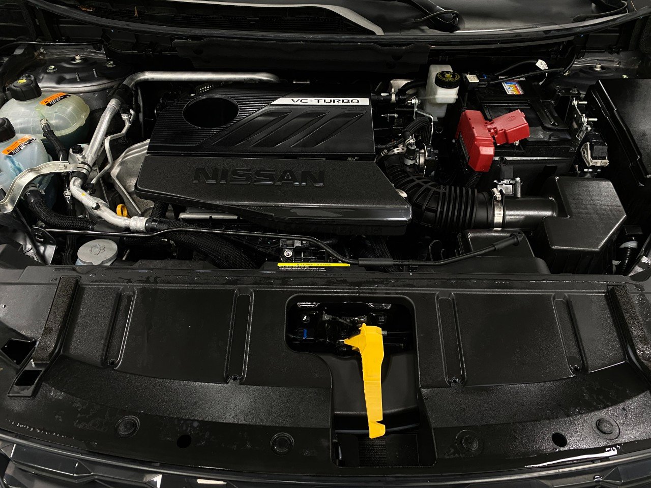 Used 2023 Nissan Rogue SV image 10