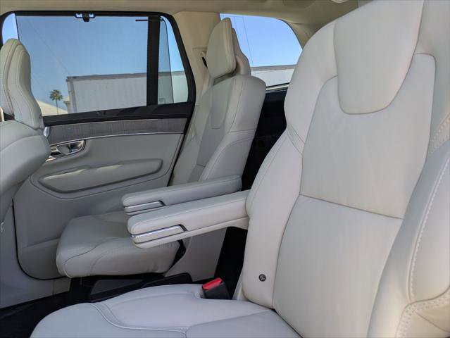 Used 2025 Volvo XC90 B6 Ultra w/ Lounge Package image 25