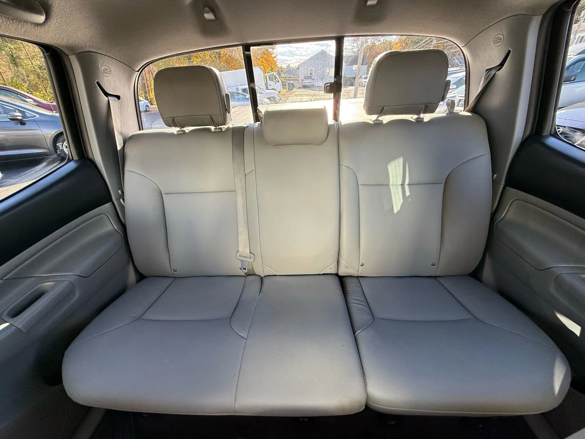 Used 2014 Toyota Tacoma 4x4 Double Cab w/ Limited Package image 27