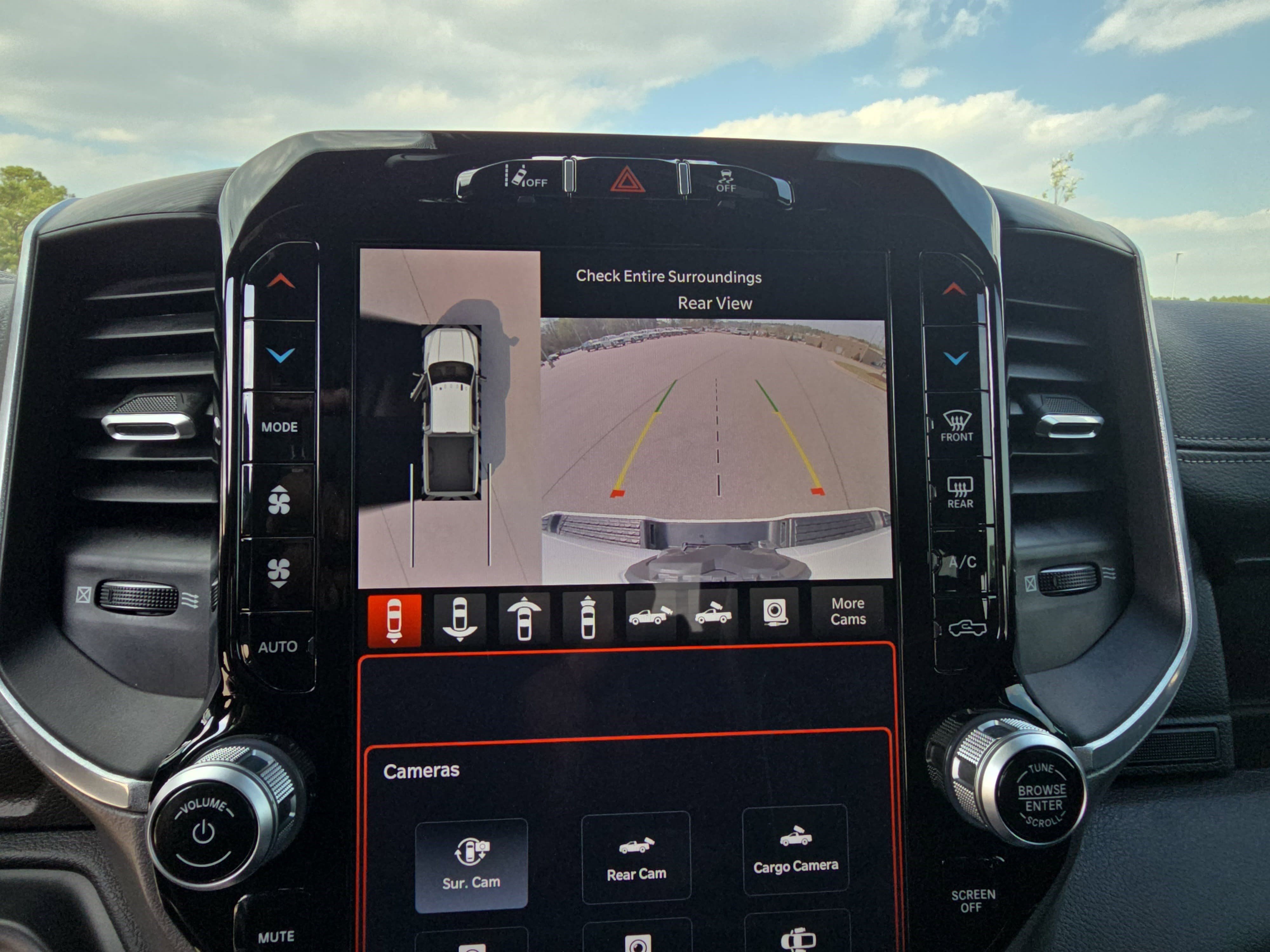 Used 2023 RAM 2500 Laramie w/ Night Edition image 23