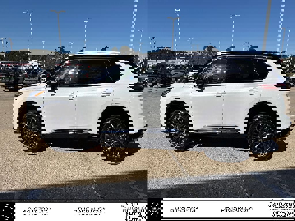 New 2026 Nissan Rogue Platinum image 16