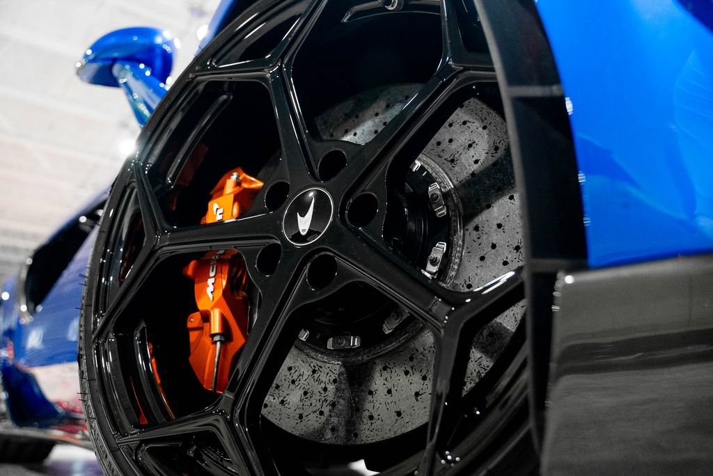 Used 2019 McLaren 600LT RWD image 42