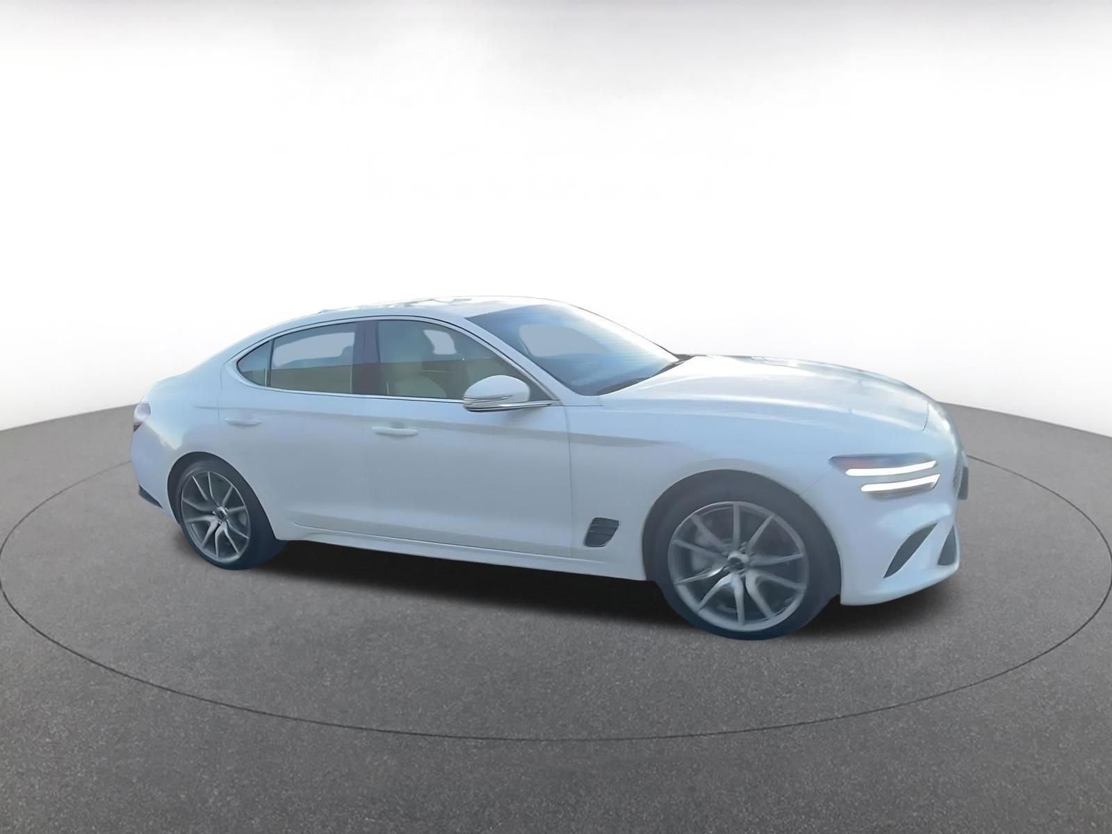 Used 2025 Genesis G70 2.5T video 2