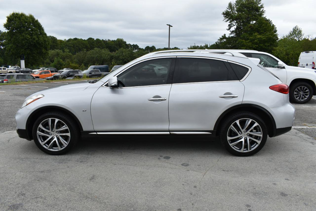 Used 2017 INFINITI QX50 2WD w/ Premium Plus Package image 9