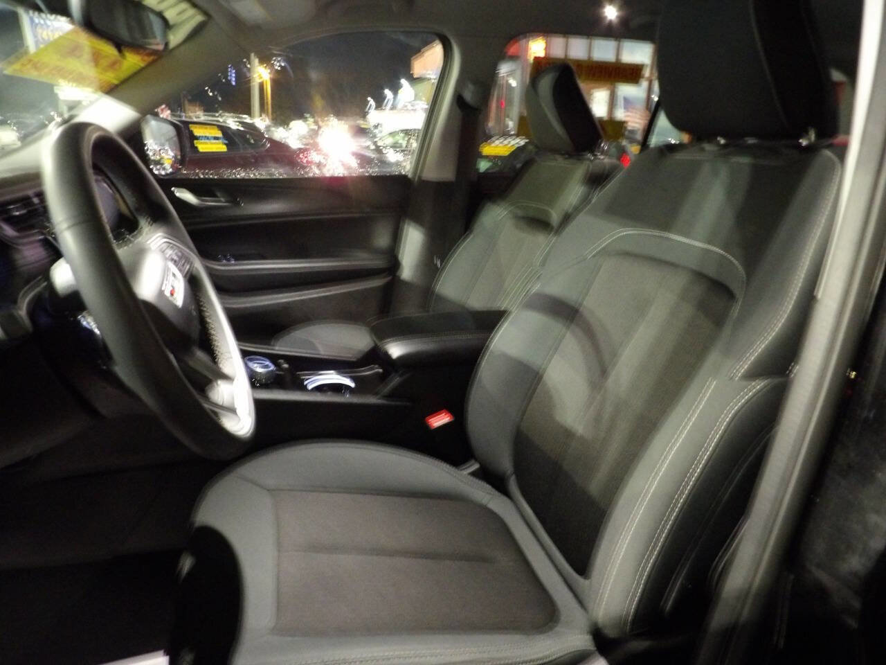 Used 2023 Jeep Grand Cherokee Laredo image 14