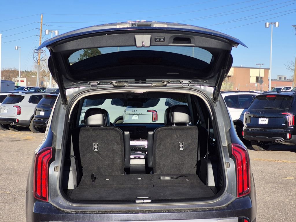 Certified 2025 Kia Telluride S image 16