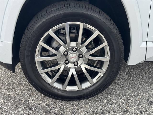 Used 2026 GMC Terrain Denali AWD/4WD image 9