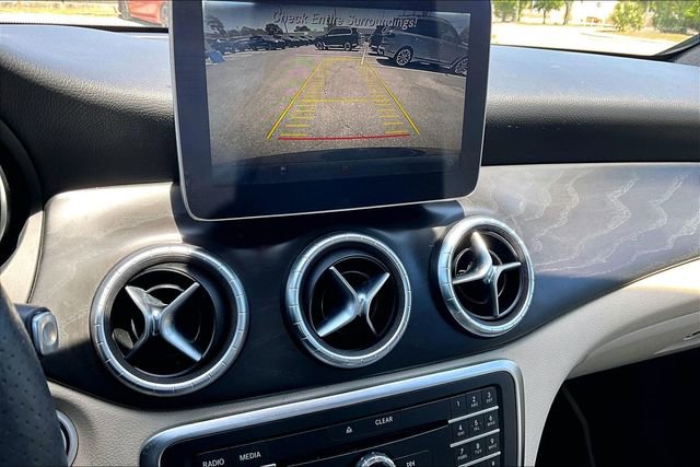 Used 2018 Mercedes-Benz CLA 250 image 13