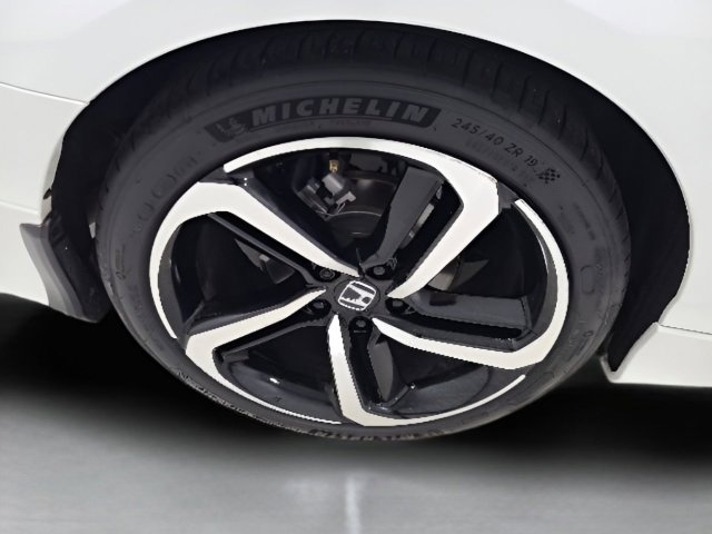 Used 2022 Honda Accord Sport image 13