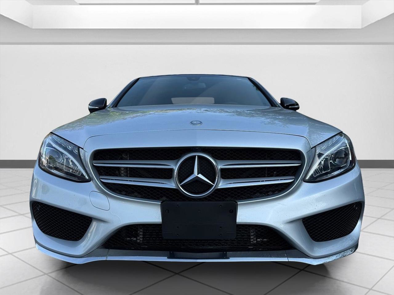 Used 2015 Mercedes-Benz C 300 4MATIC Sedan image 4