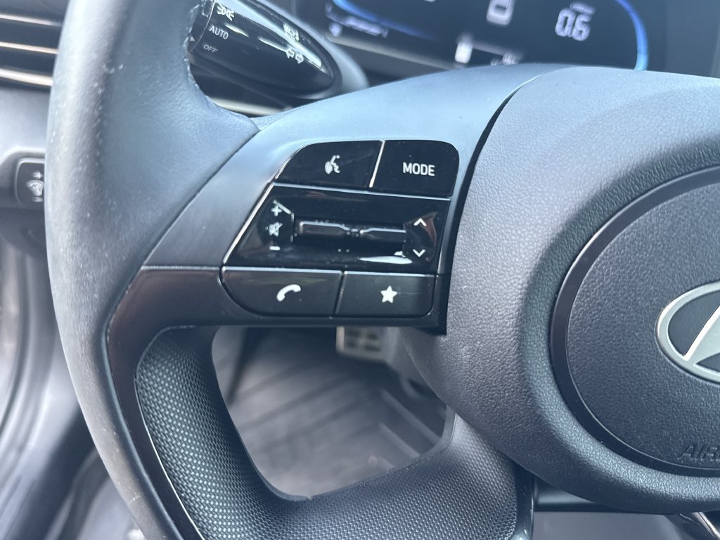 Certified 2025 Hyundai Elantra Sport FWD image 21
