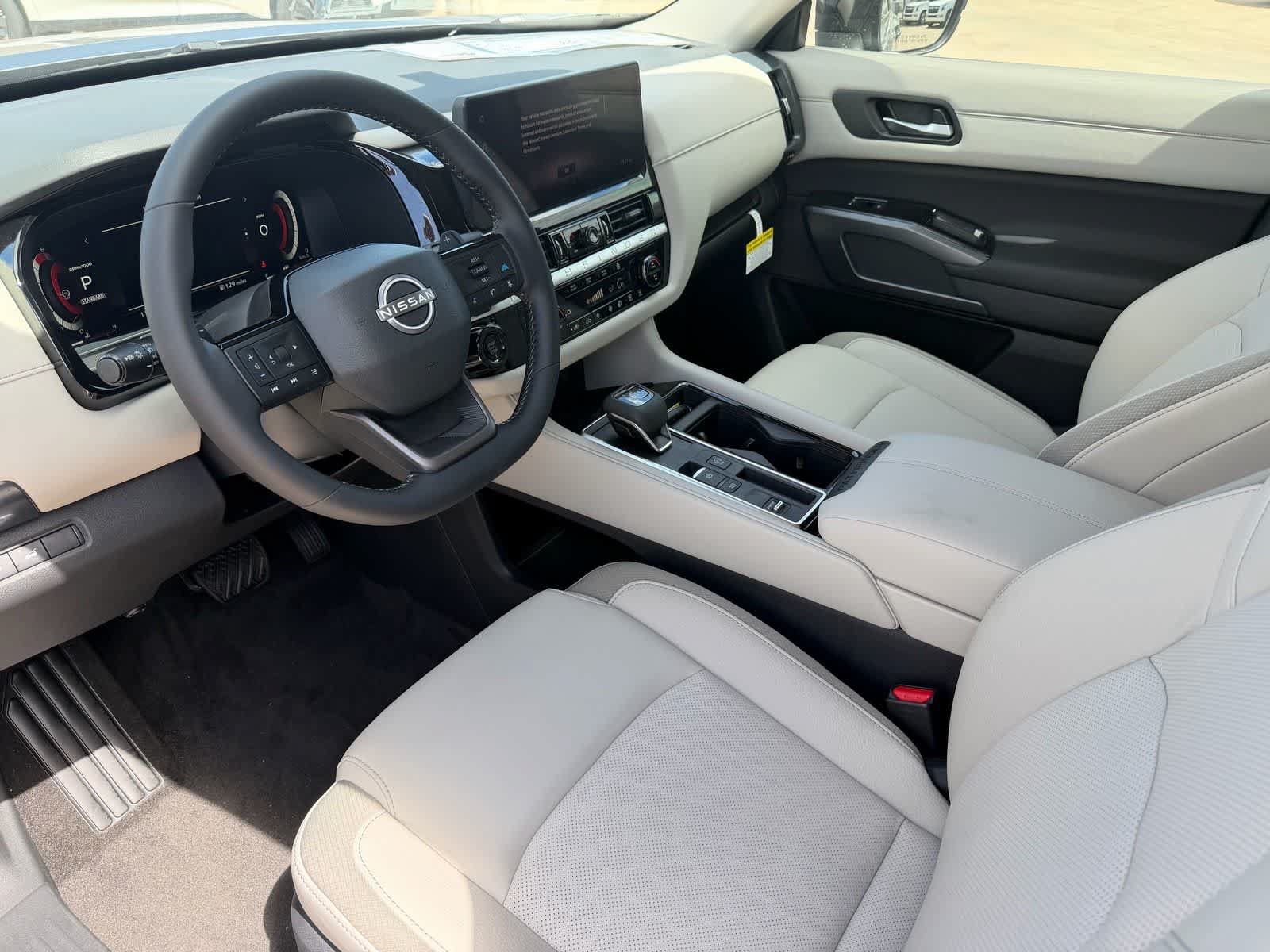 New 2026 Nissan Pathfinder SL FWD image 12