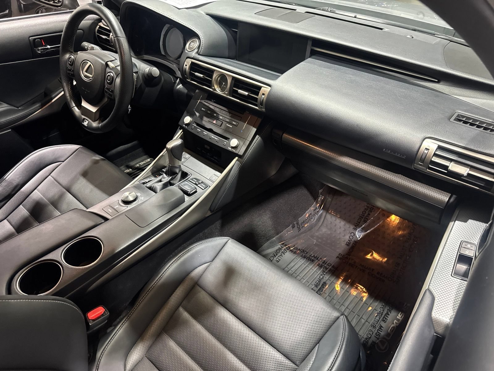 Used 2015 Lexus IS 350 w/ F-Sport Package RWD image 41