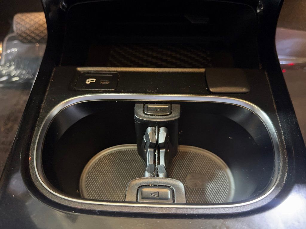 Used 2020 Mercedes-Benz CLA 250 image 31