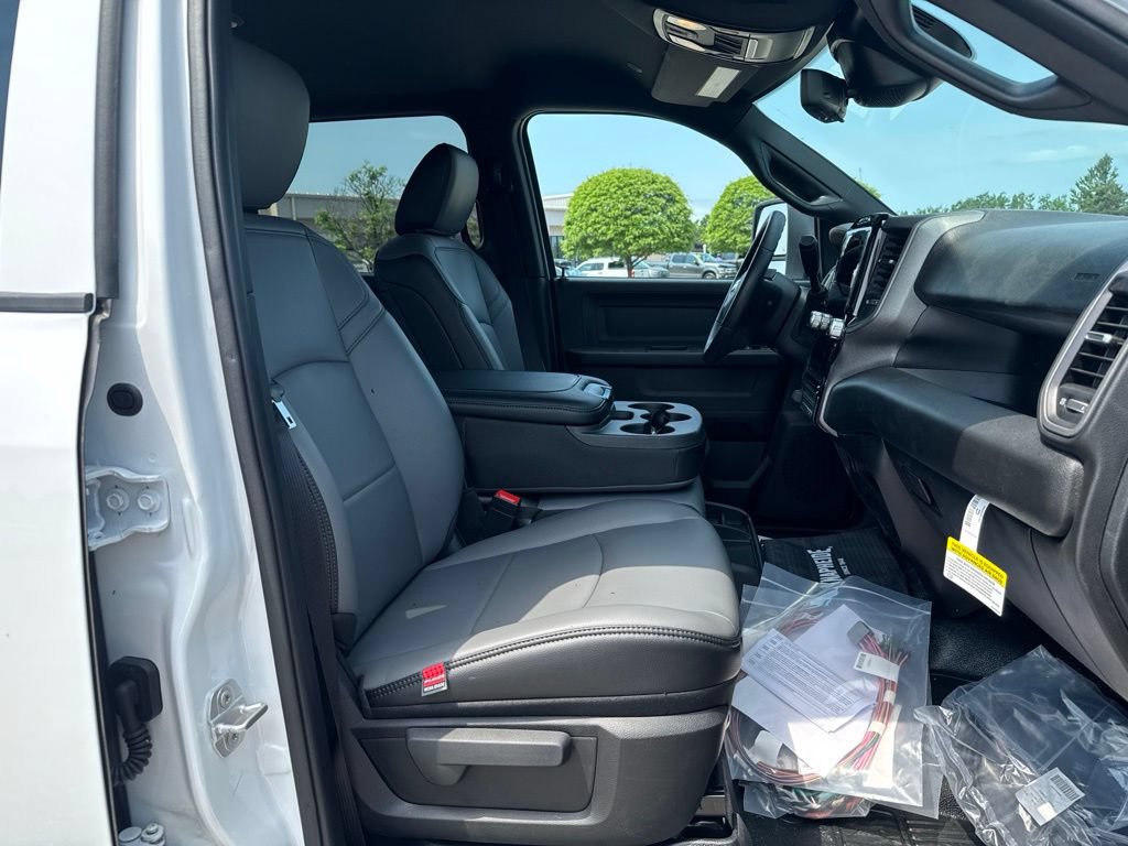 New 2026 RAM 5500 Tradesman AWD/4WD image 42