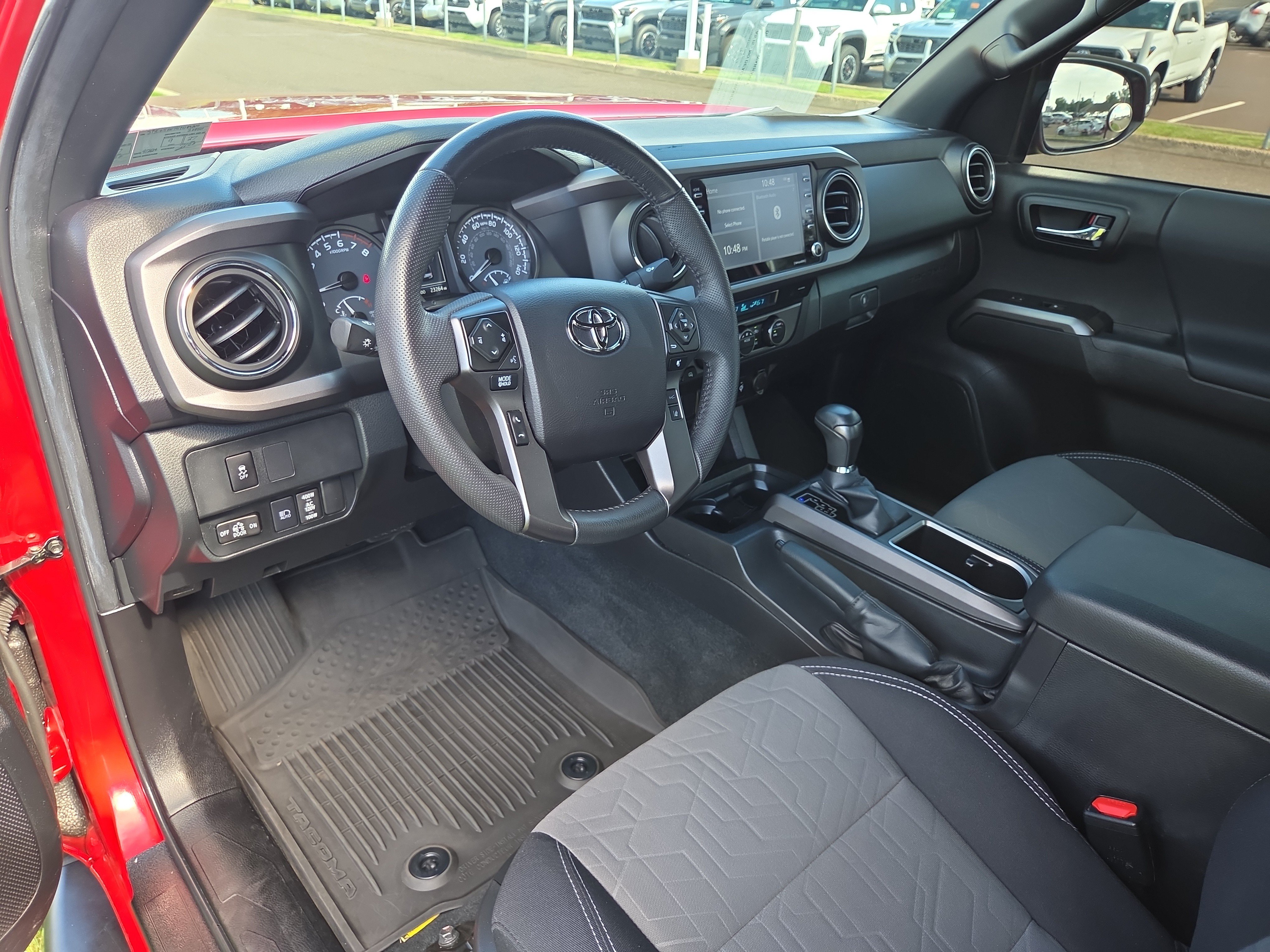 Certified 2022 Toyota Tacoma TRD Off-Road AWD/4WD image 15