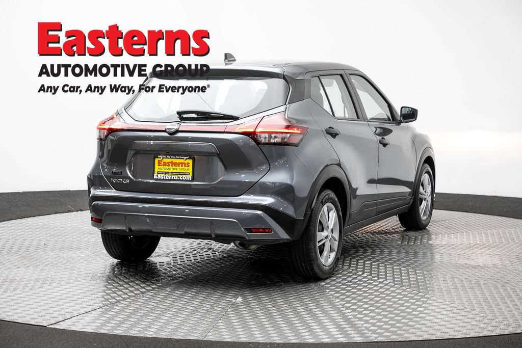 Used 2023 Nissan Kicks S FWD image 5