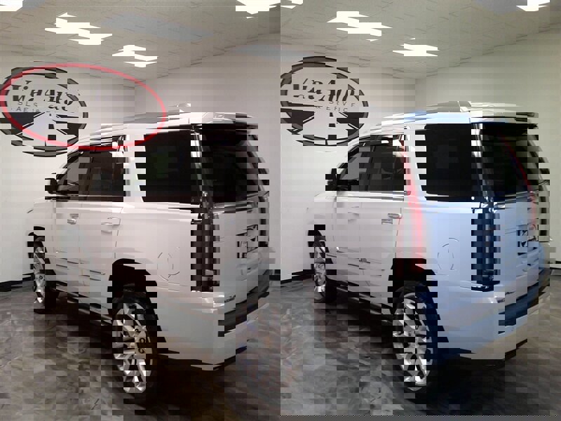 Used 2016 Cadillac Escalade Premium image 12